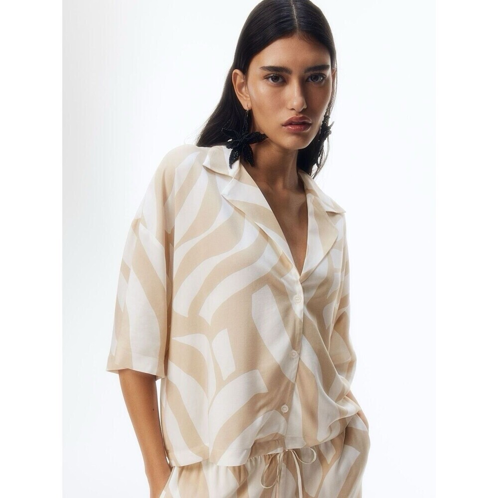 H&M Beige Abstract Print Resort Shirt Cropped Button Front Viscose Loose Fit S